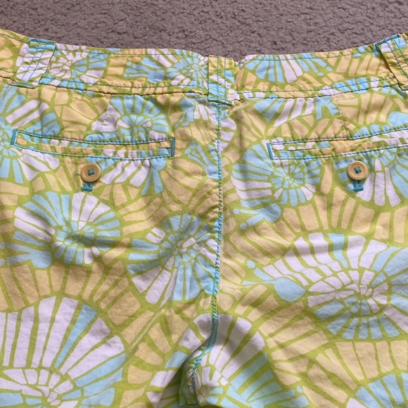 Lilly Pulitzer yellow and blue patterned shorts - Picture 5 of 5